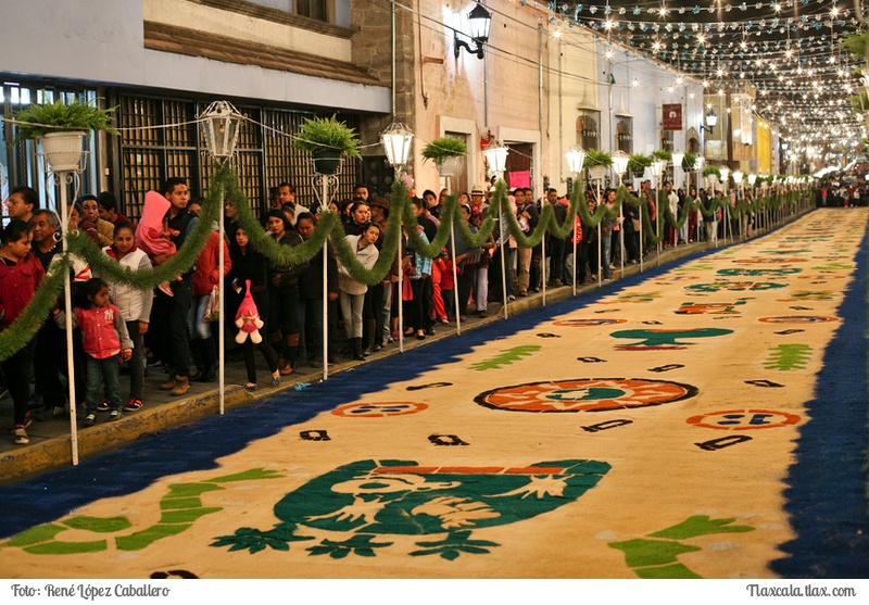 La noche que nadie duerme, Las alfombras huamantla 2015 - Foto