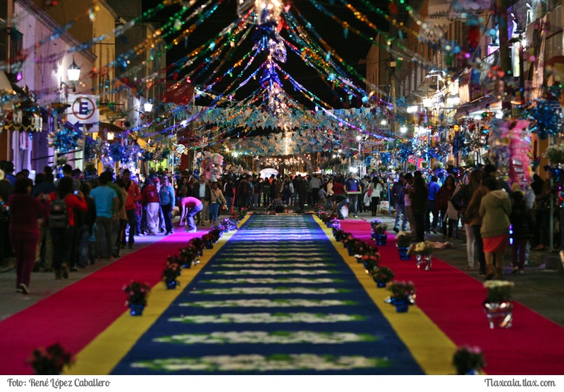 La noche que nadie duerme, Las alfombras huamantla 2015 - Foto